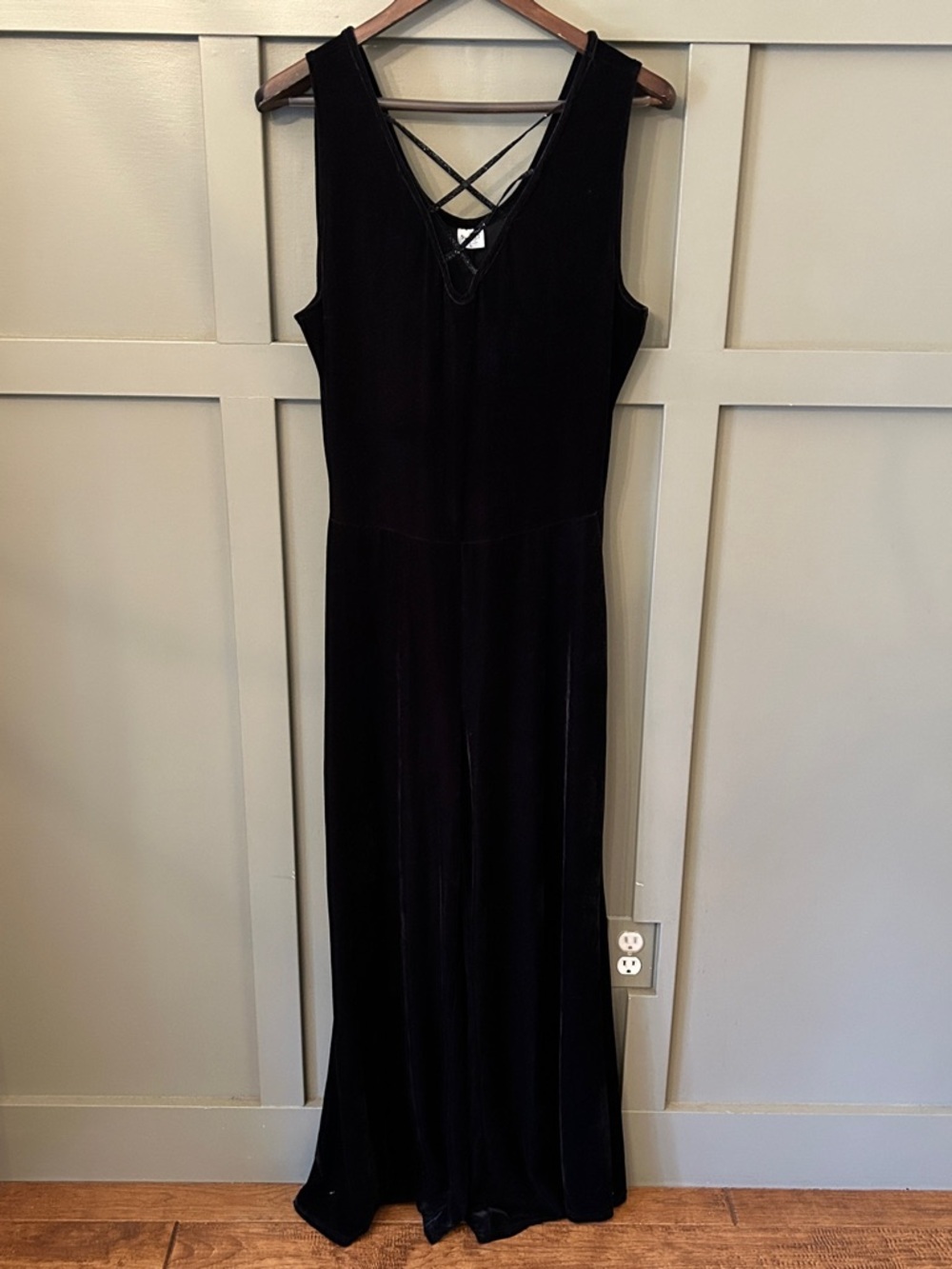Spirit Halloween Black Velvet Wide Leg Jumpsuit Cosplay Witchcore Size Large